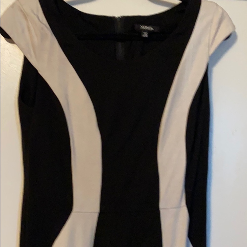 Dress - Picture 4 of 5